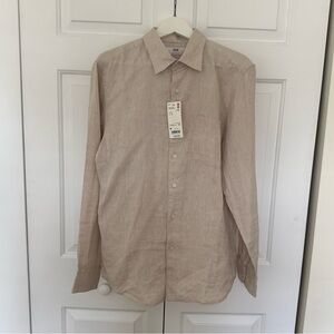 Uniqlo Men’s Beige Linen Button Up